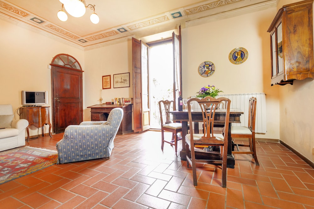 Panoramic Apartment, Balcony