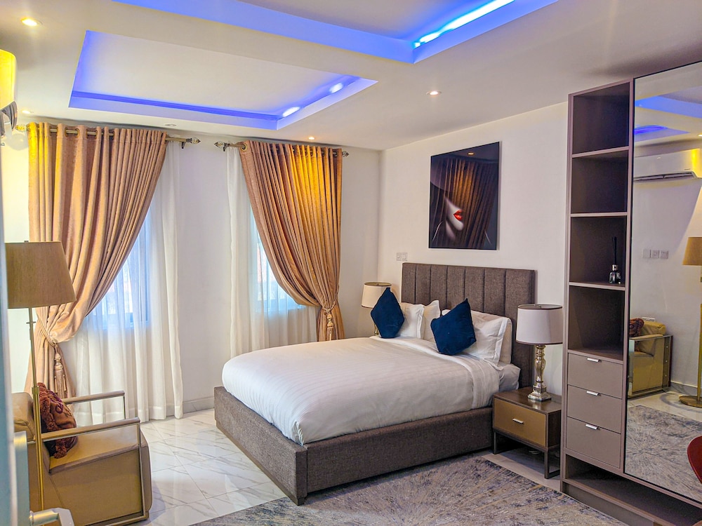 Deluxe Room - Photo 1