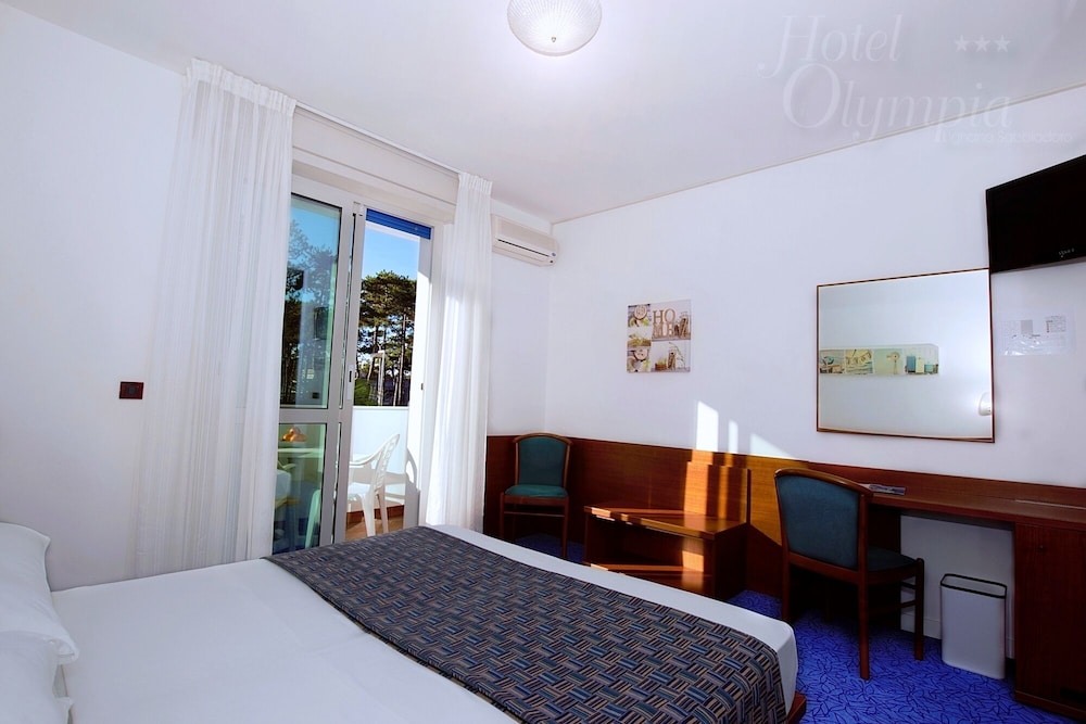 Standard Double Room, Balcony photo 3
