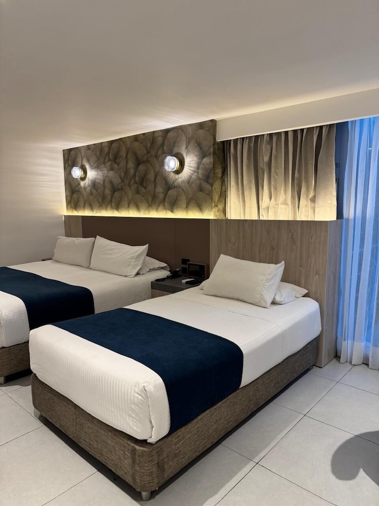 Standard Twin Room - Photo 5