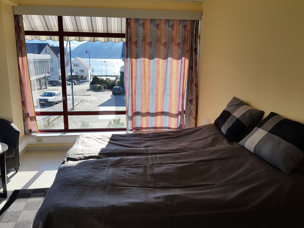 Superior Double Room, Shared Bathroom, Corner photo 1