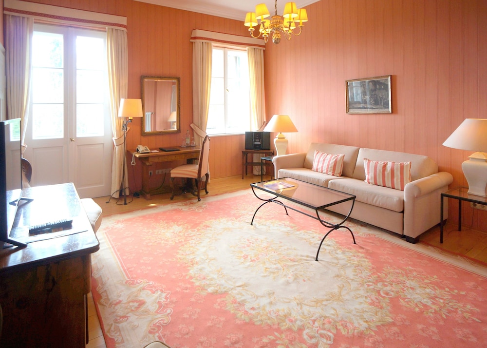 Suite, Lake View photo 2