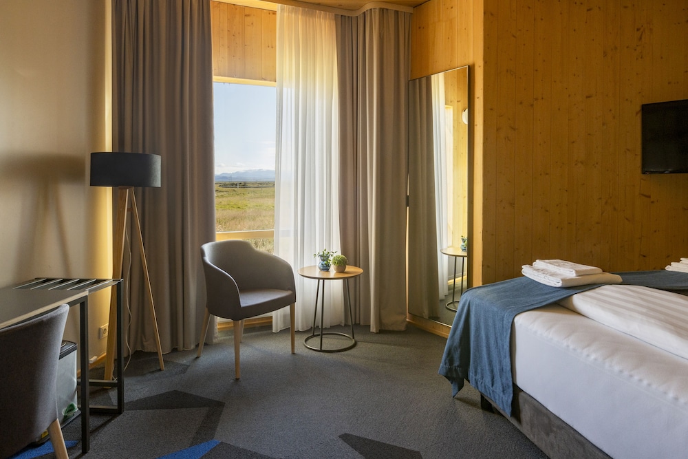 Standard Double or Twin Room - Photo 12