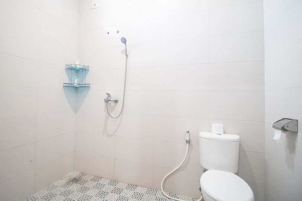 Double Room (Reddoorz) - Photo 3