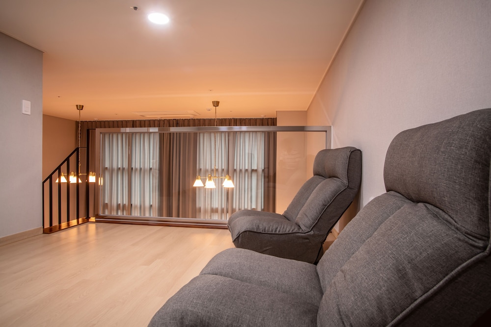 Suite King - Photo 2