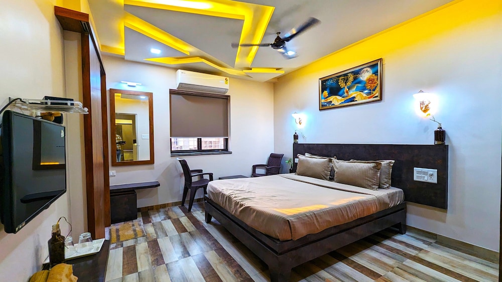 Deluxe Room - Photo 7