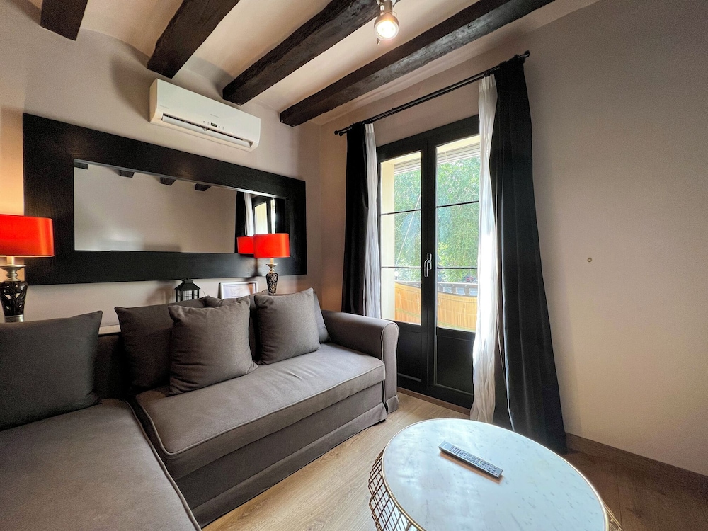Apartment (1 Bedroom)