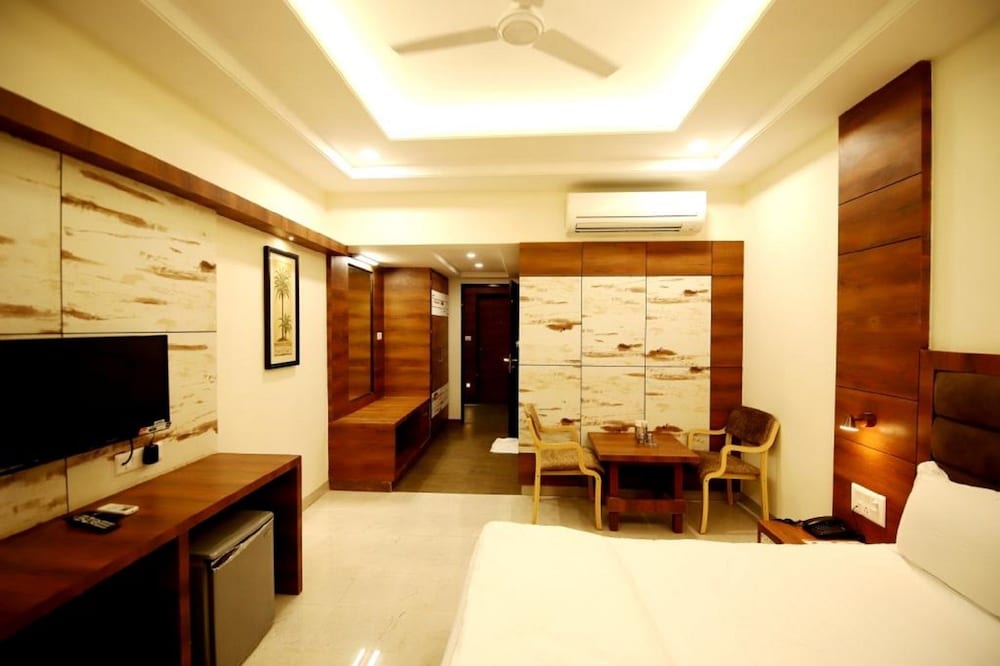 Maharaja Super Deluxe Room photo 2