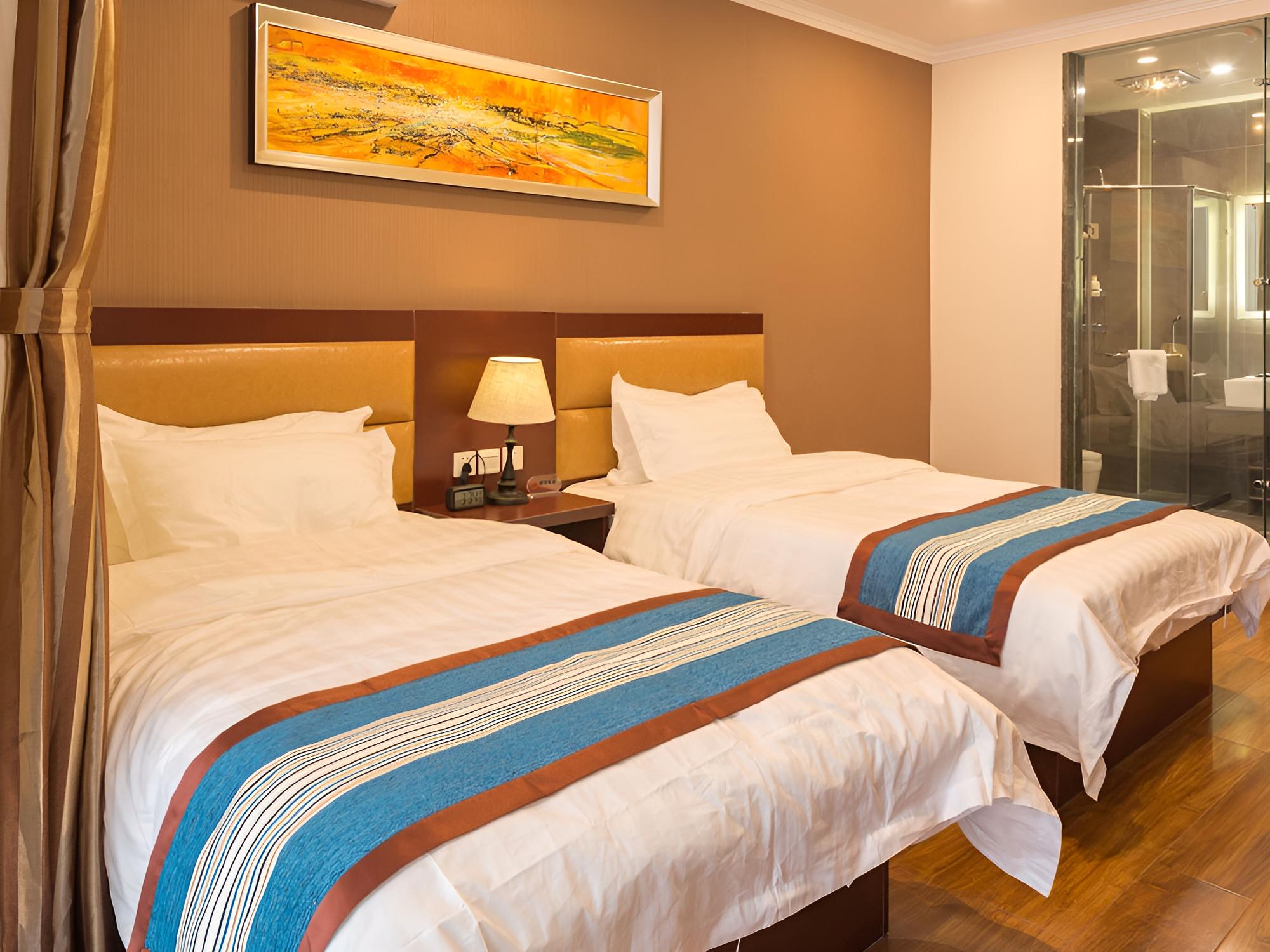 Deluxe Twin Room photo 2