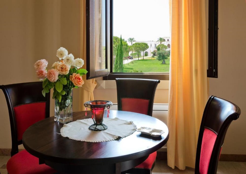 Deluxe Suite photo 2