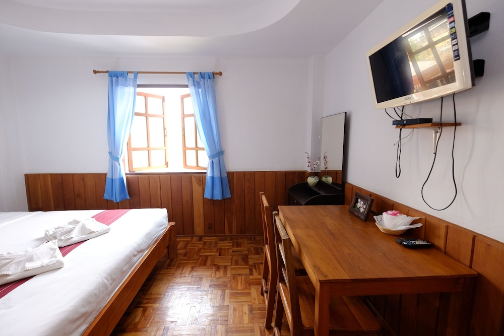 Deluxe Triple Room photo 3