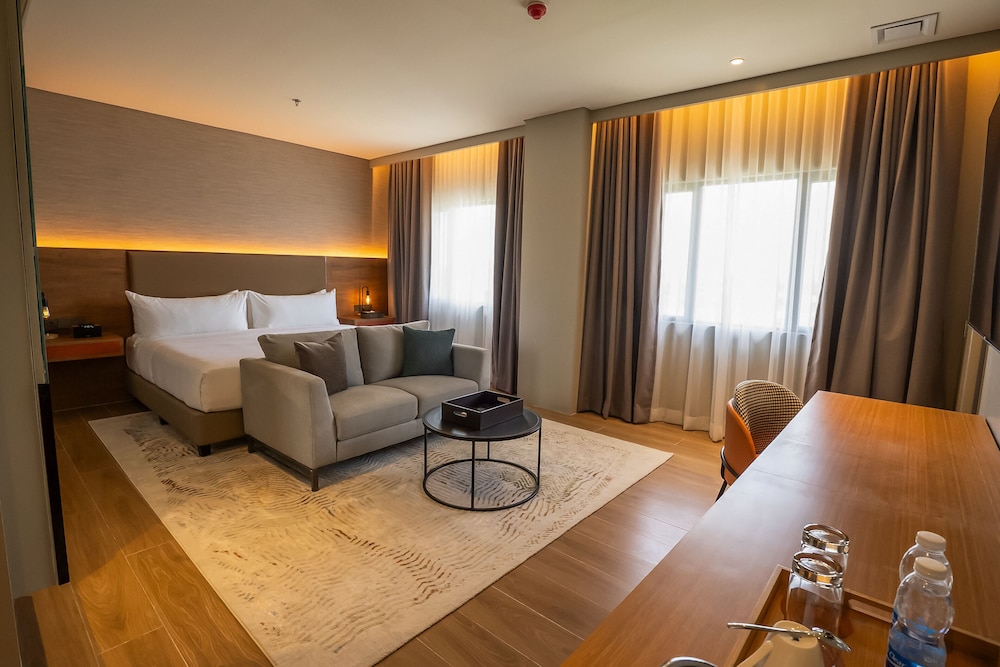 Deluxe Room King - Photo 1