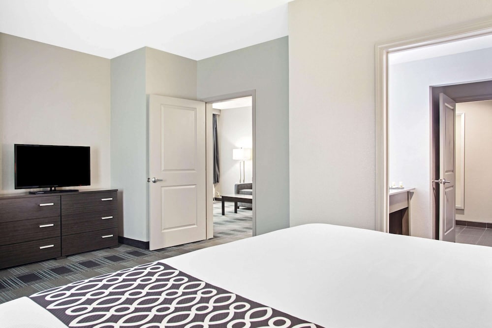 Suite, 1 Bedroom, Non Smoking photo 1