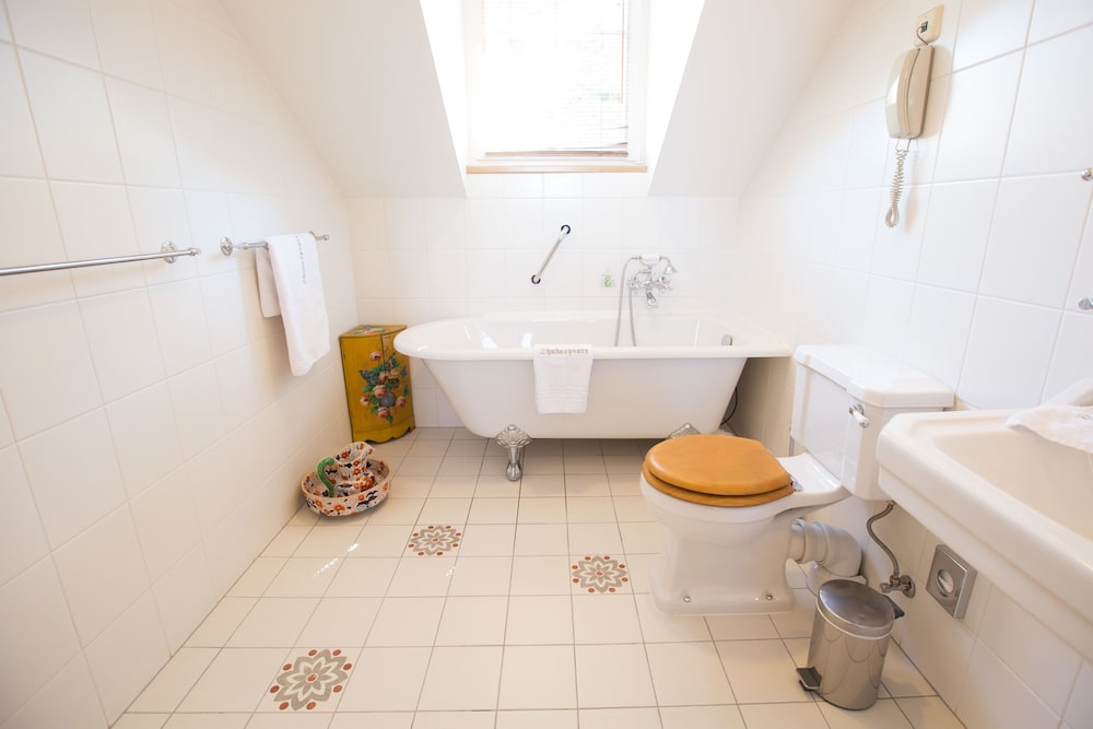 Business Double Room - Photo 7