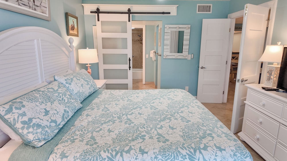 Family Apartment, 2 Bedrooms, Lanai, Garden View photo 1