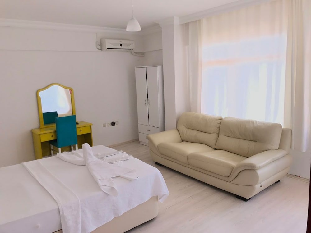 Deluxe Suite photo 3