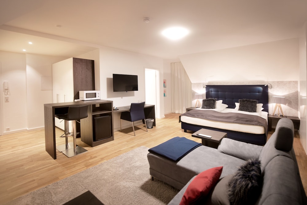 Deluxe Studio Suite, Balcony photo 3