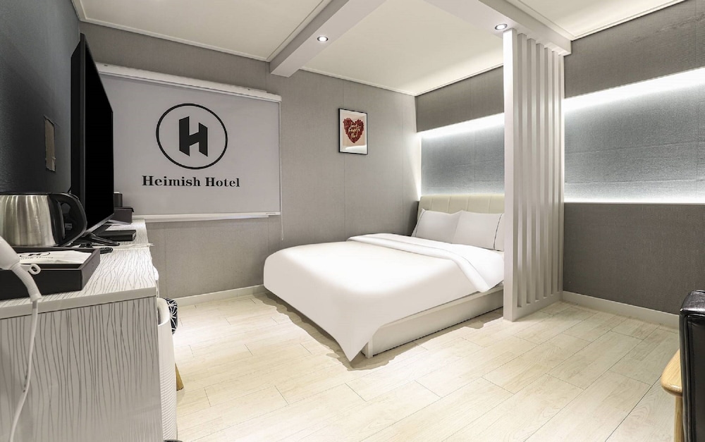 Deluxe Double Room, City View