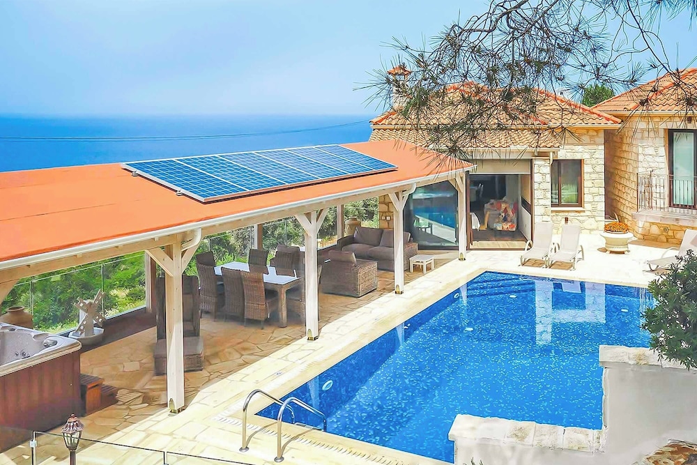 Villa (4 Bedrooms)