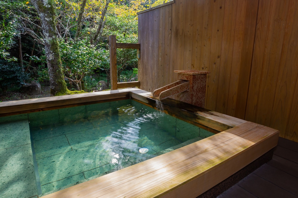 Japanese Western Style Double Room with Private Open-air Bath - Photo 10