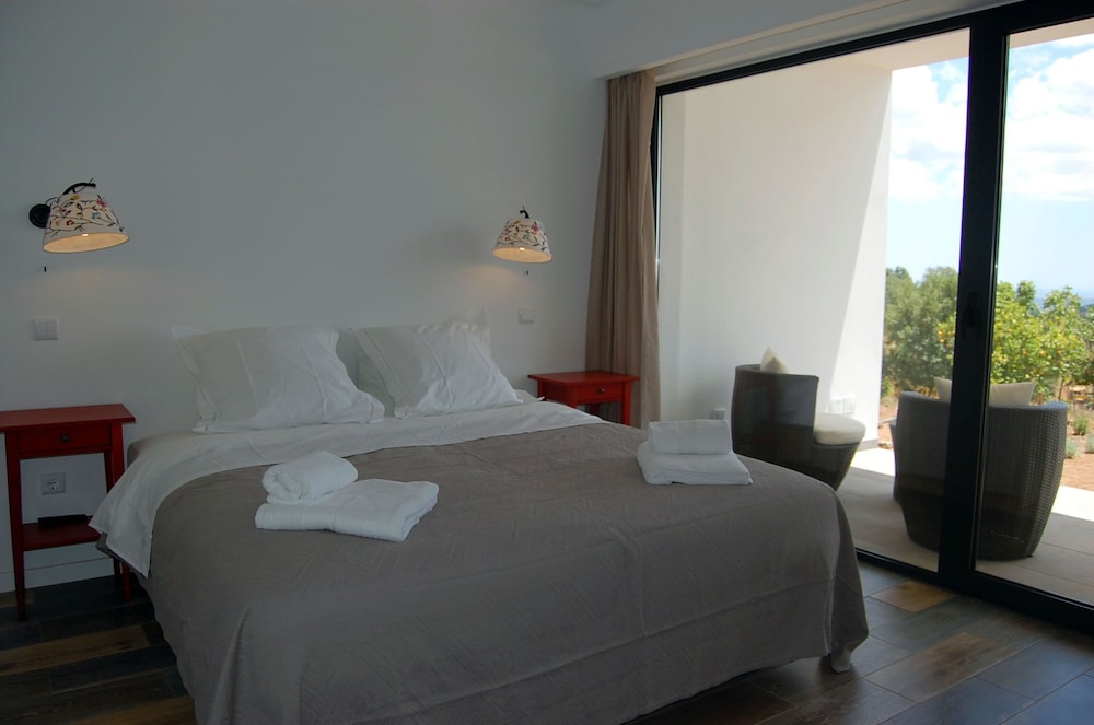 Classic Double Or Twin Room, Non Smoking, Lanai (4) photo 1