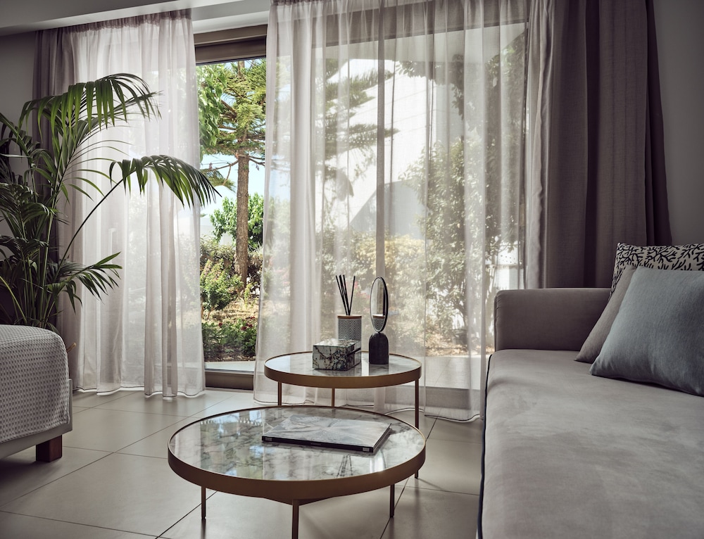 Superior Room, Garden View photo 2