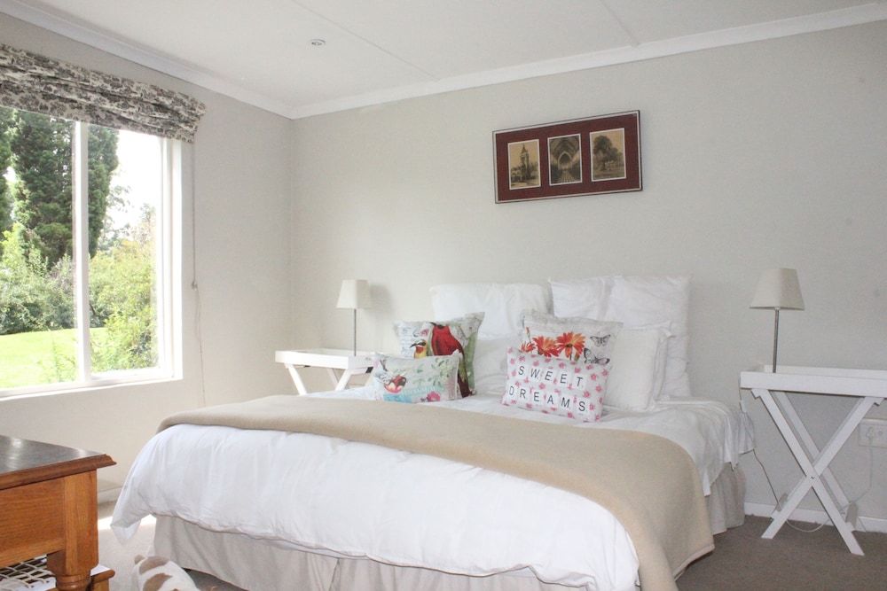Standard Cottage, 2 Bedrooms, Lake View, Lakeside photo 1