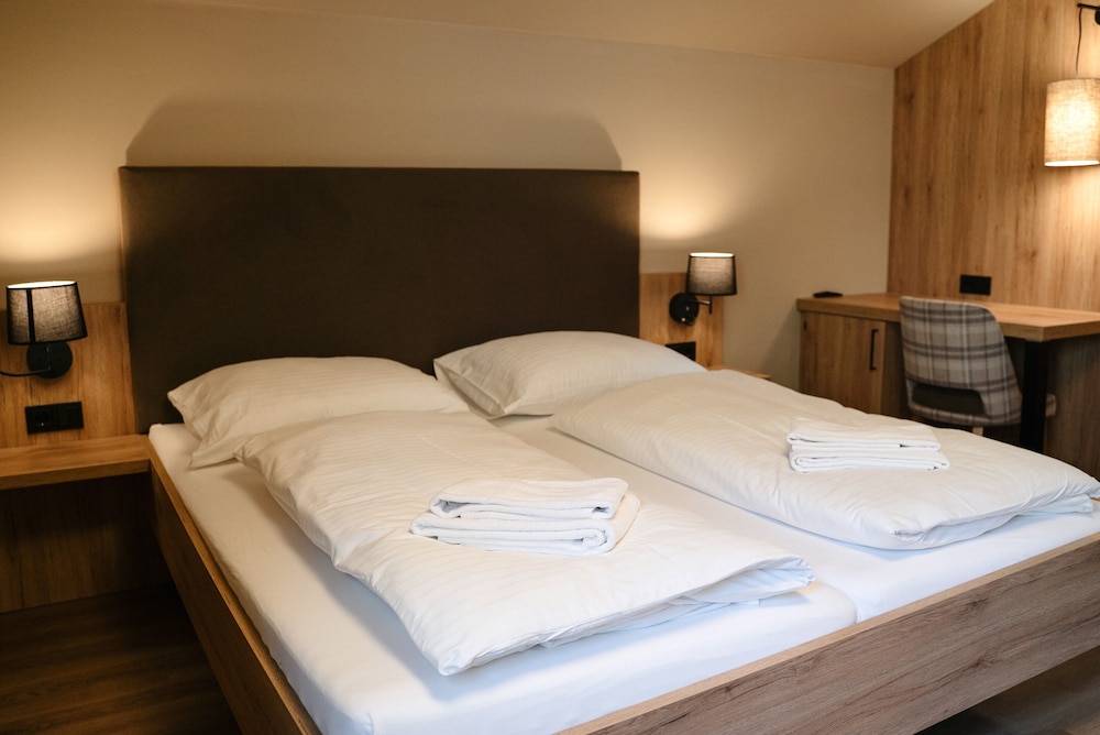 Standard Double Room photo 1