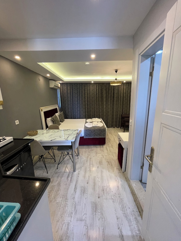 Royal Apartment photo 1