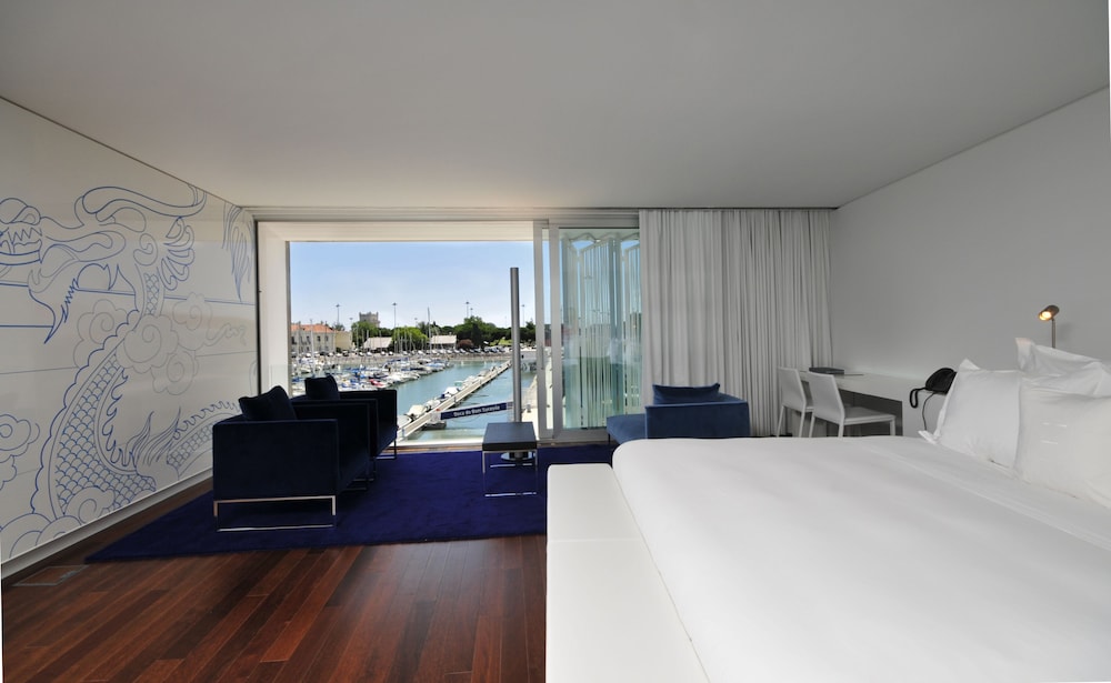 Deluxe Room, Marina View - Photo 2