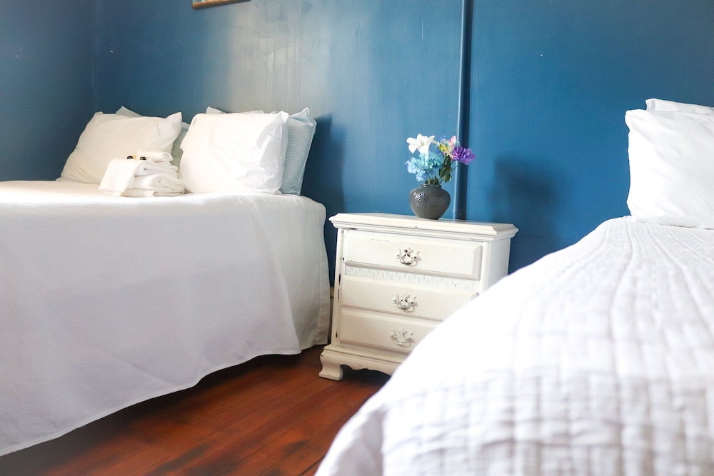 Blue Room photo 2