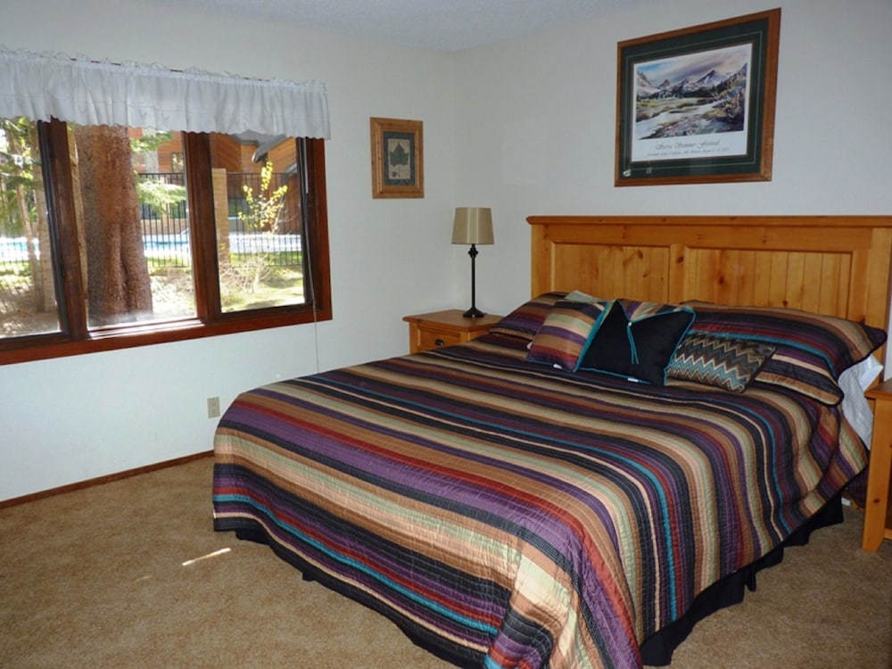 Offsite Meadow Ridge 2 bedroom Townhouse