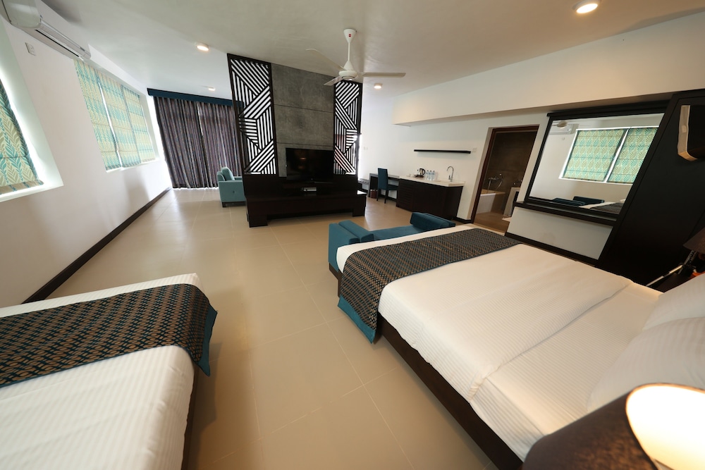 Executive Suite, Sea View photo 2