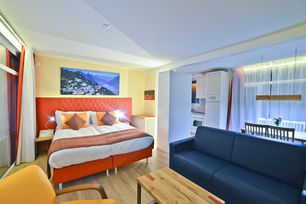 Standard Suite