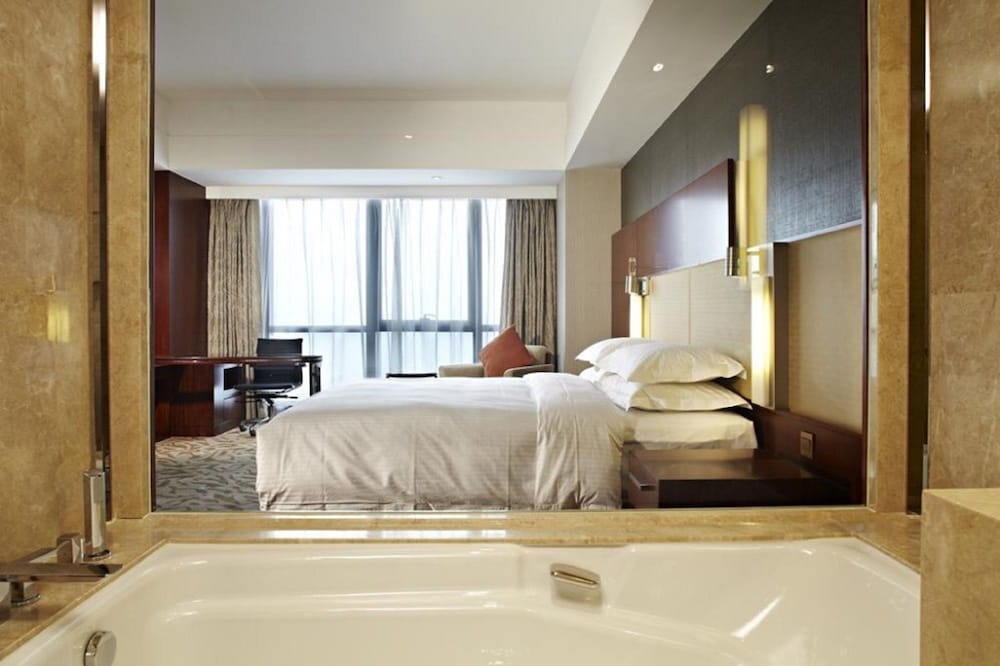 Deluxe Twin Room - Photo 2