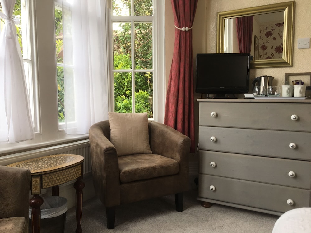 Classic Double or Twin Room photo 3