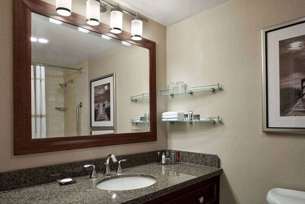 Executive Suite, 1 King Bed with Sofa bed - Photo 5
