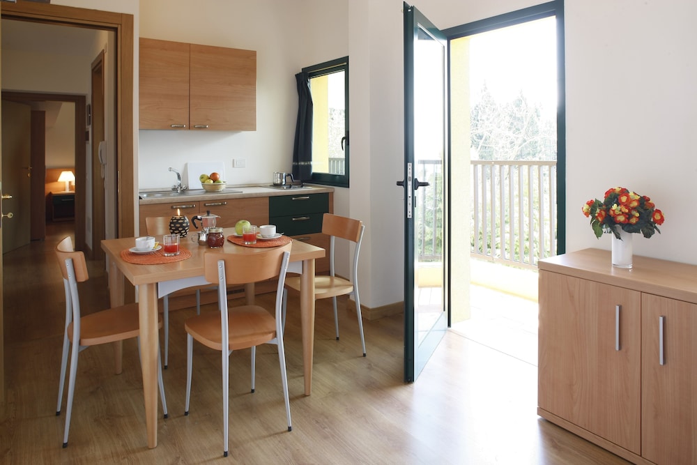 Apartment, 1 Bedroom, Balcony, Valley View photo 3