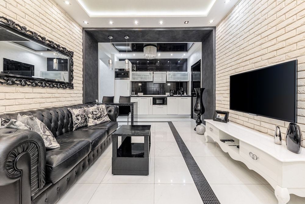 Luxury Apartment, 1 Bedroom (Lenina Street 11) photo 1