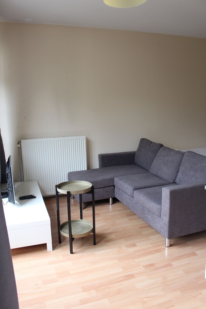 Studio (B1) photo 2
