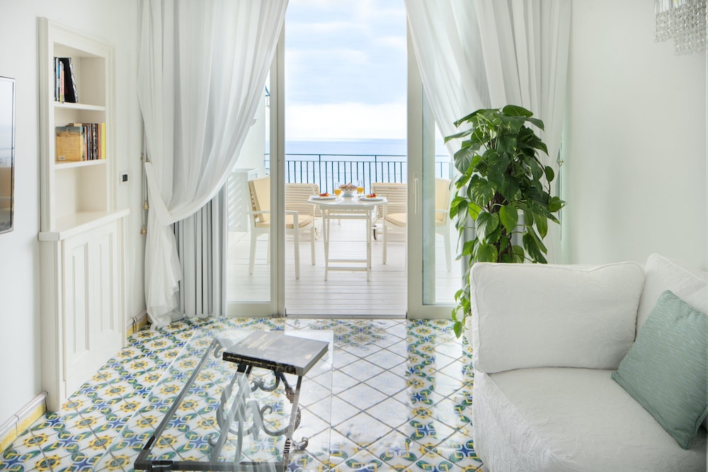 Suite, Sea View (Garden) - Photo 3
