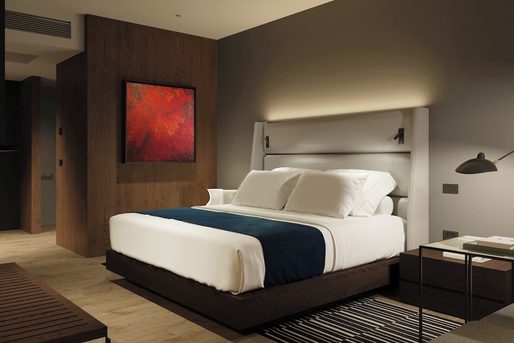 Superior Room, 1 King Bed, Non Smoking