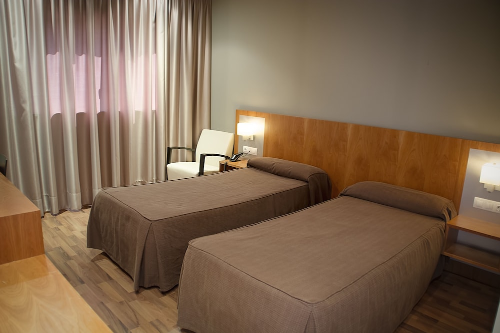 Double Room Single Use - Photo 1