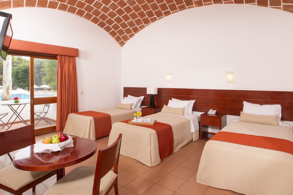 Standard Triple Room - Photo 1
