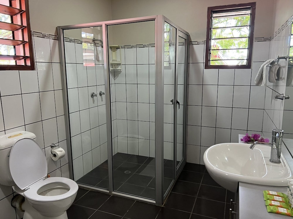Exclusive Apartment, 3 Bedrooms, Balcony, Garden View photo 2