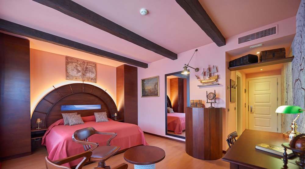 Junior Suite, Balcony, Lake View (Italian Prestige, 4 people) photo 2