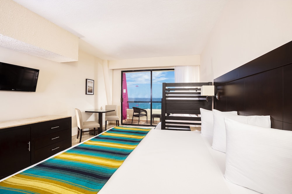 Family Suite Crown