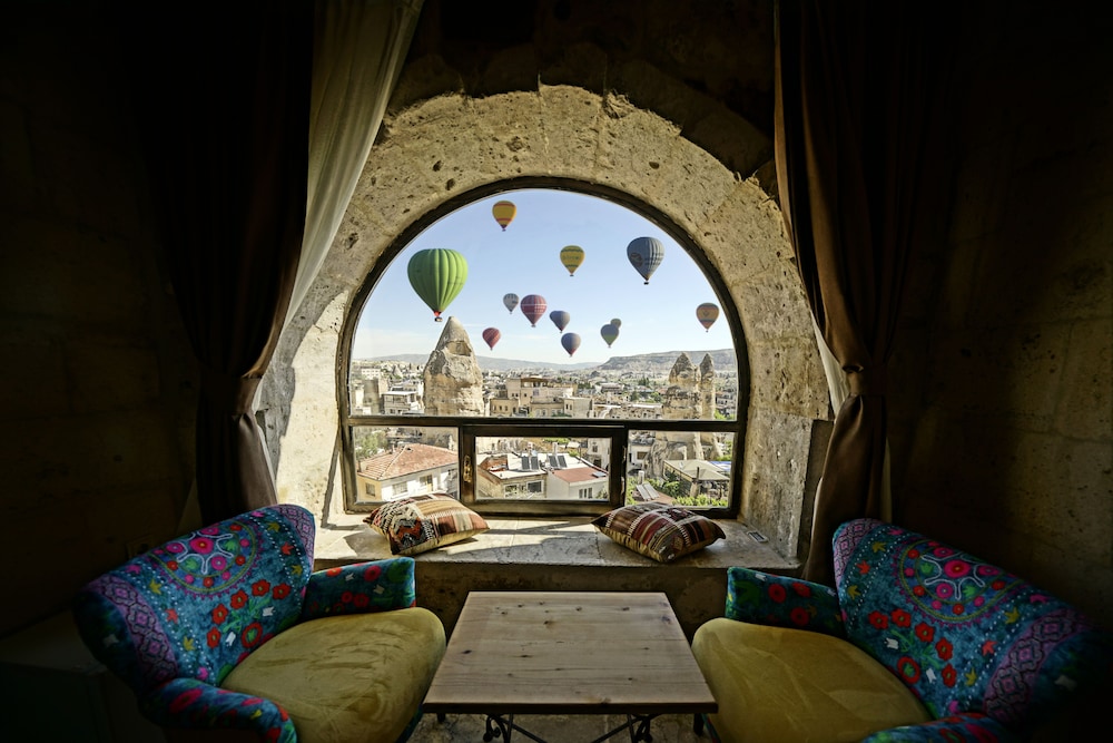 Deluxe Double Room, Bathtub (Balloon View)