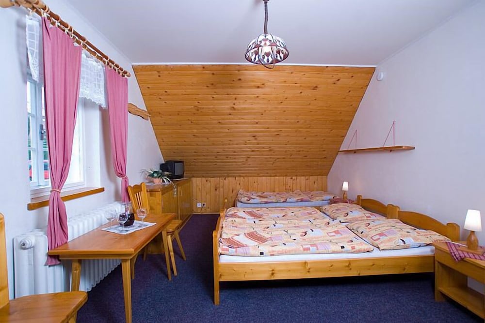 Triple Room photo 2
