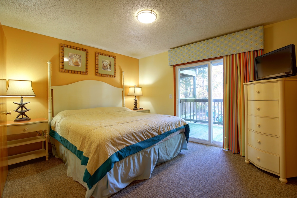 Family Condo, 2 Bedrooms, Resort View photo 2